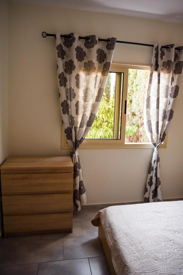 Beautiful Apartment Near The Sea And A Large Private Garden Paphos 外观 照片