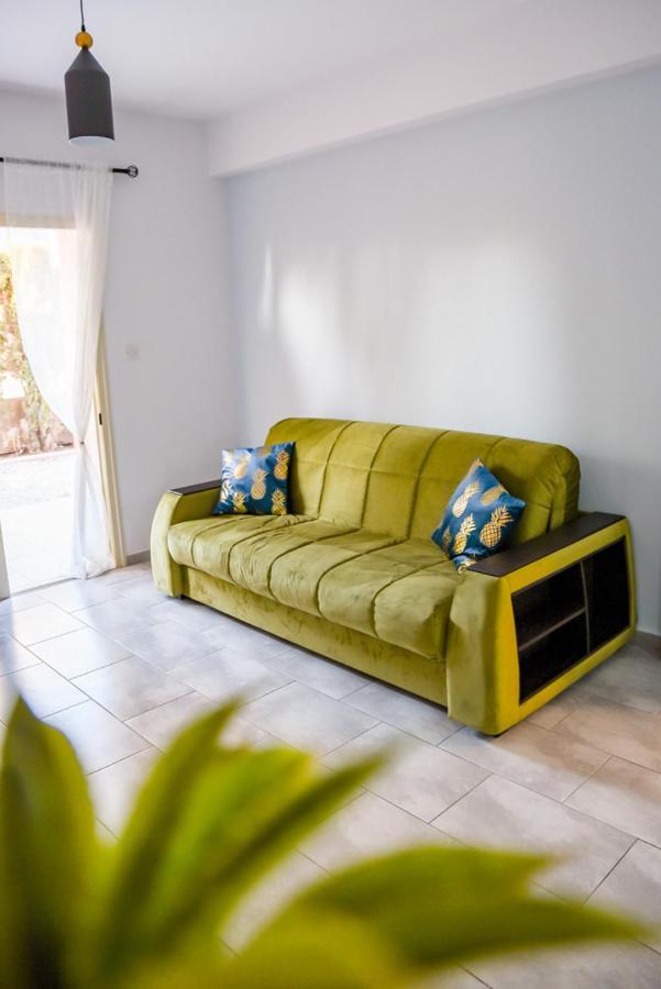 Beautiful Apartment Near The Sea And A Large Private Garden Paphos 外观 照片