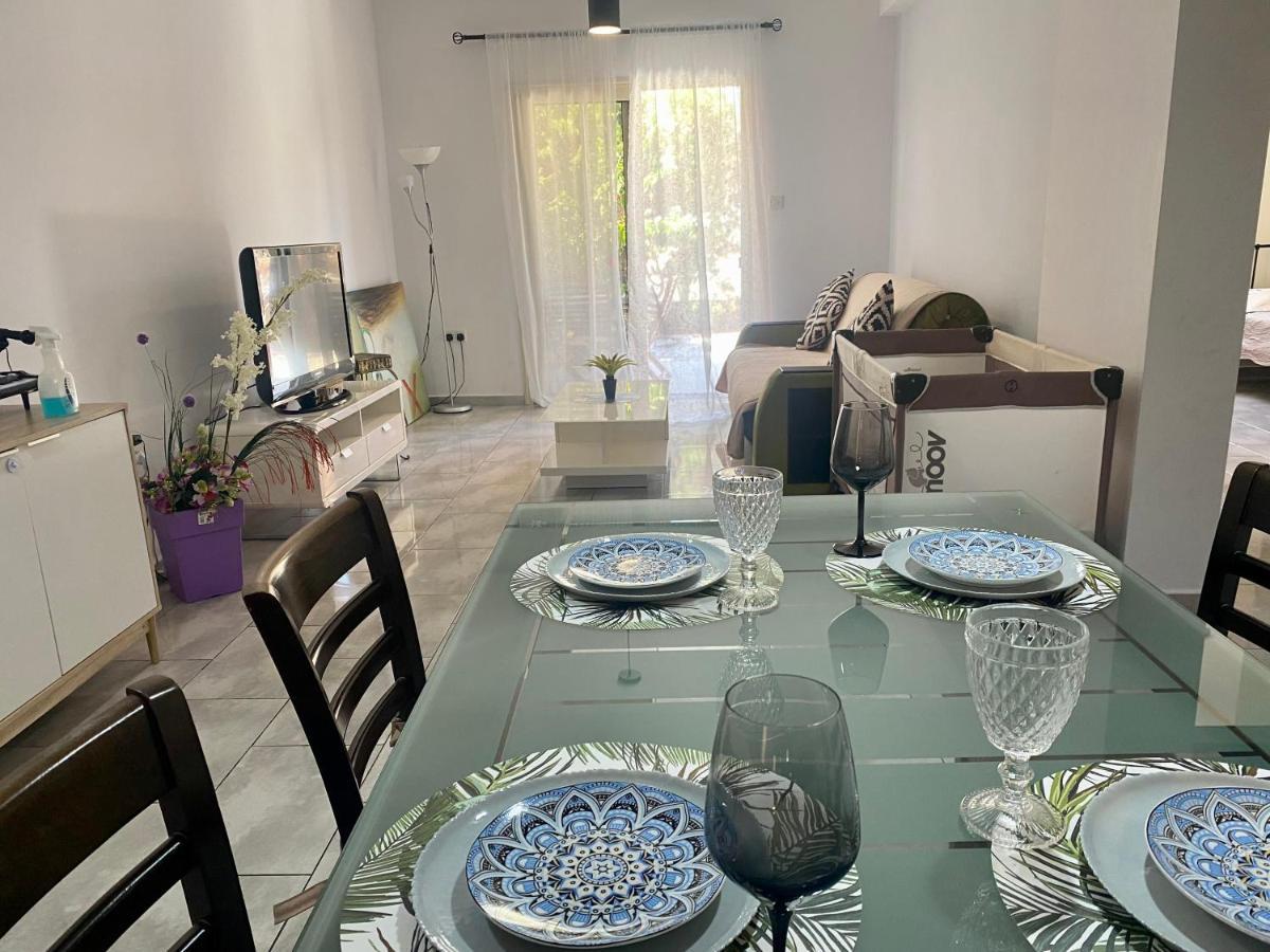 Beautiful Apartment Near The Sea And A Large Private Garden Paphos 外观 照片