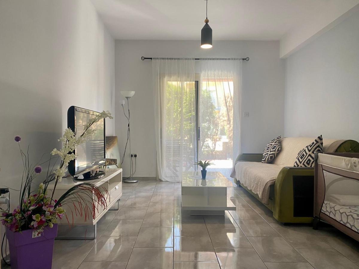 Beautiful Apartment Near The Sea And A Large Private Garden Paphos 外观 照片
