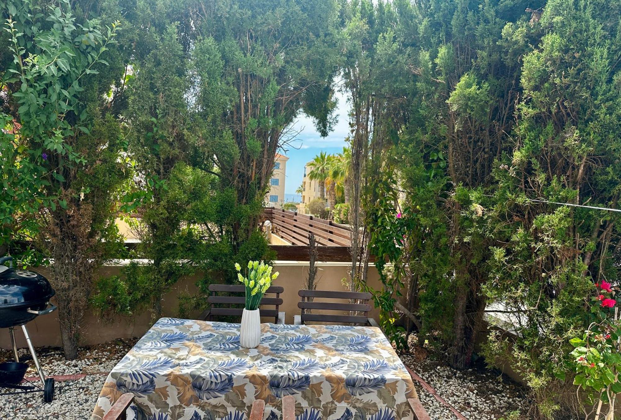 Beautiful Apartment Near The Sea And A Large Private Garden Paphos 外观 照片