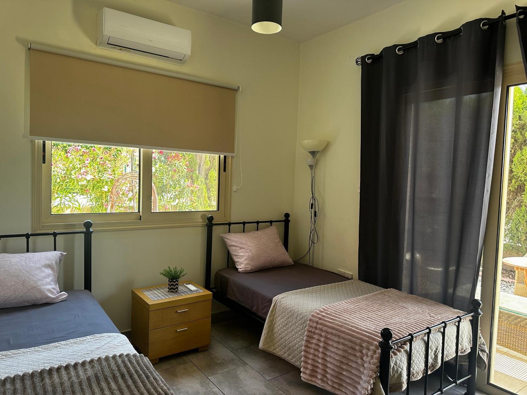 Beautiful Apartment Near The Sea And A Large Private Garden Paphos 外观 照片